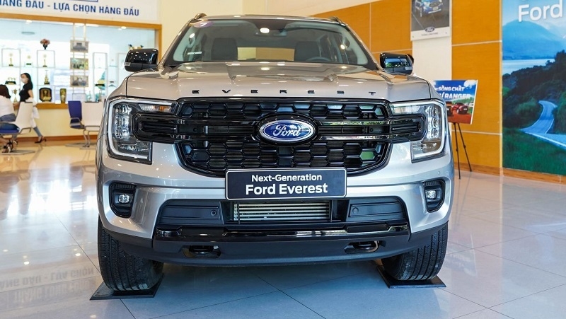 EVEREST SPORT 2WD 2024 (NEW)